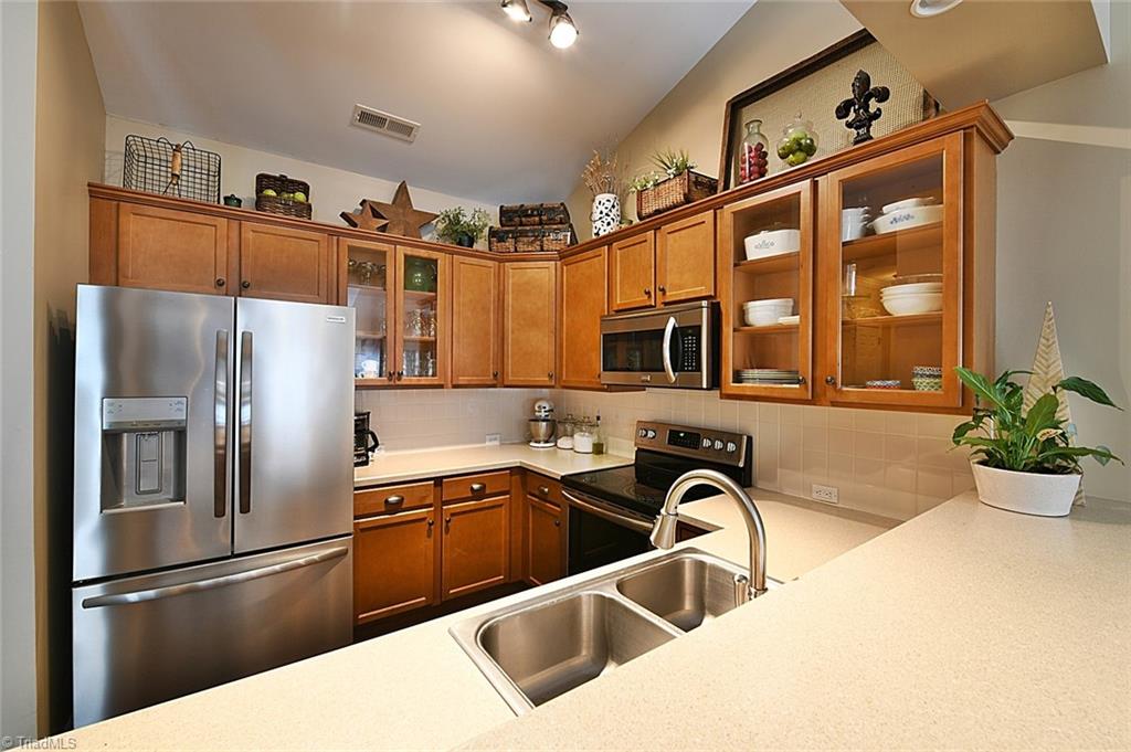 1202 Pelican Lane, Clemmons, North Carolina image 3
