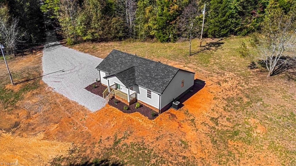 Photo of 7403 Riverside Road, Seagrove, NC 27341 (MLS # 1199624)