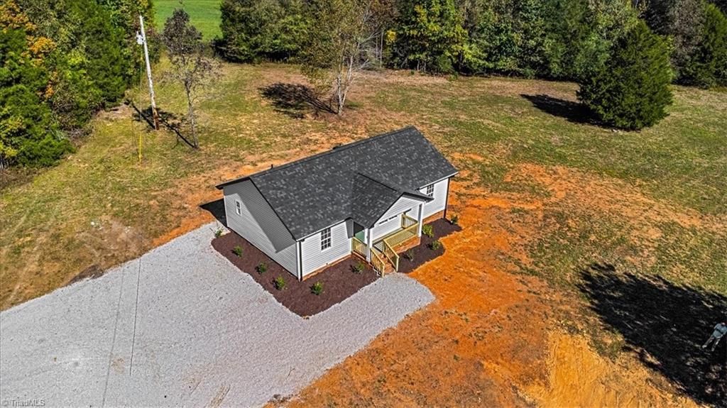 Photo of 7403 Riverside Road, Seagrove, NC 27341 (MLS # 1199624)