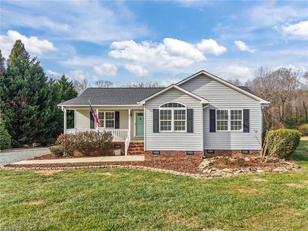 Photo of 346 Walnut Creek Lane, Asheboro, NC 27205 (MLS # 1203617)