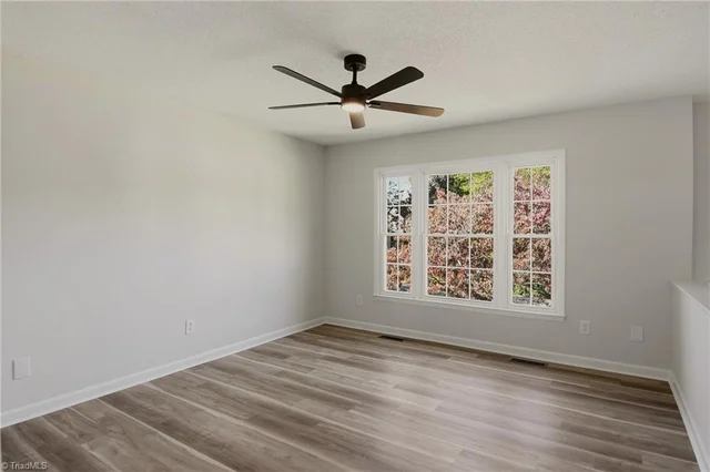 135 Sedgewick Ridge Court, photo 4 of 28