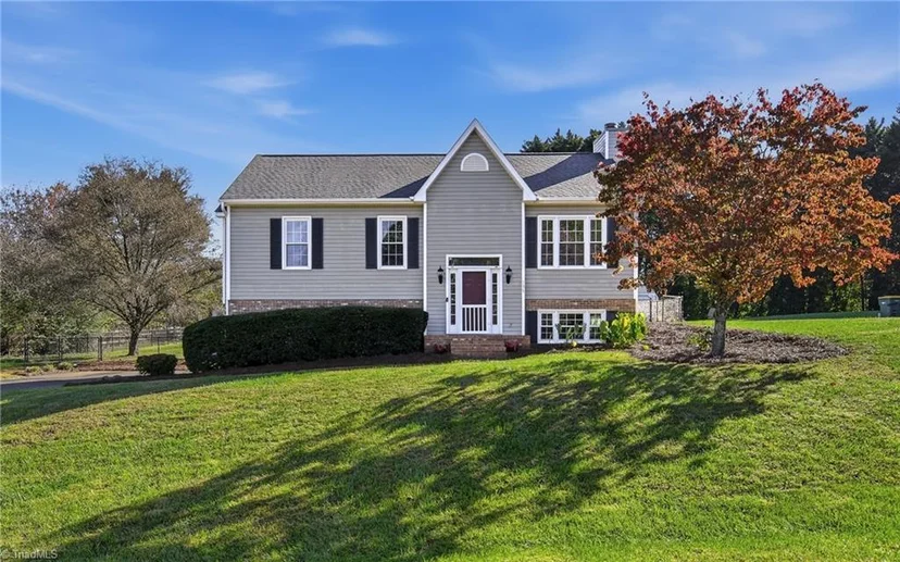 135 Sedgewick Ridge Court, photo 1 of 28