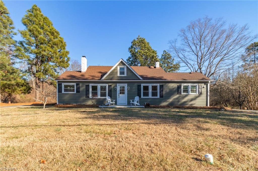 Photo of 156 Payne Road, Thomasville, NC 27360 (MLS # 1206992)