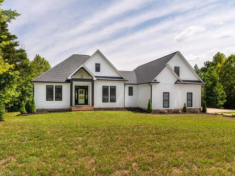 Homes For Sale - 1805 Merritt Trail<br/> Burlington, NC 27217