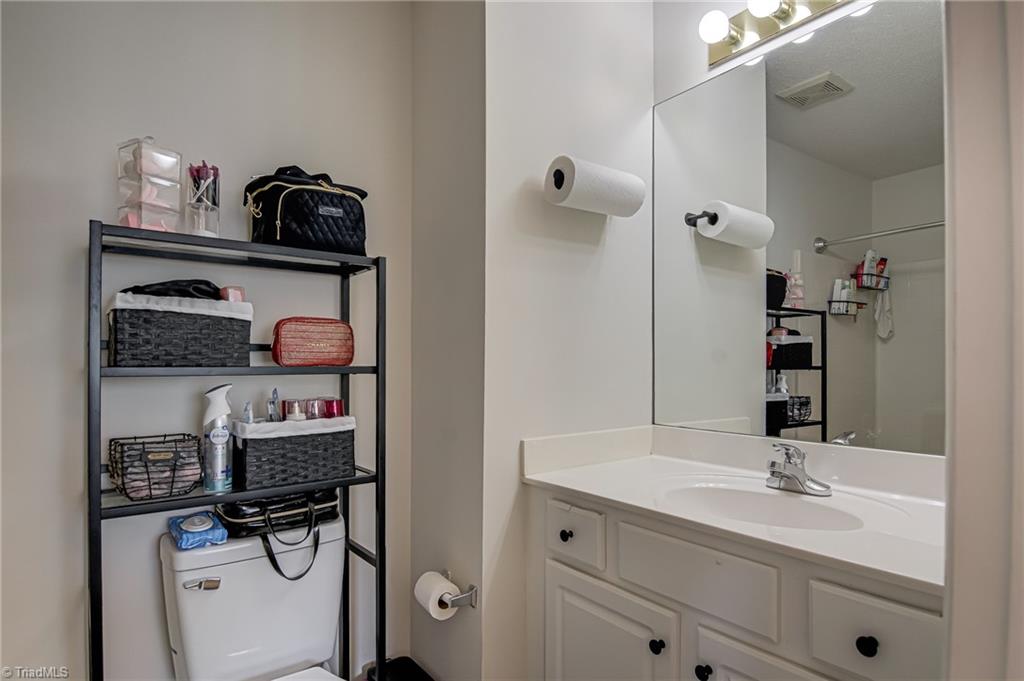 5022 Bartholomews Lane, Greensboro, North Carolina image 24