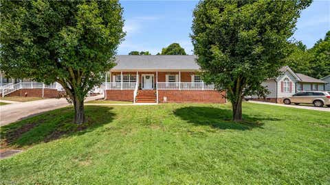 Homes For Sale - 108 Larkspur Lane<br/> Davidson County, Thomasville, NC 27360