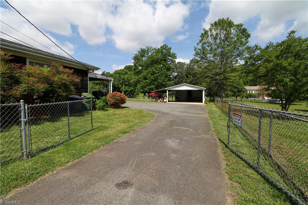 562 Cedar Drive, Lexington, North Carolina image 3