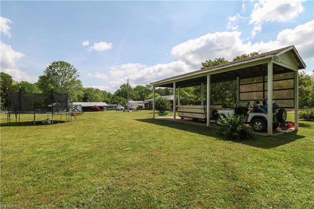 562 Cedar Drive, Lexington, North Carolina image 6