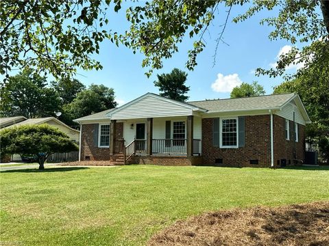 Single Family Residence in Lewisville NC 7295 Crenata Drive.jpg