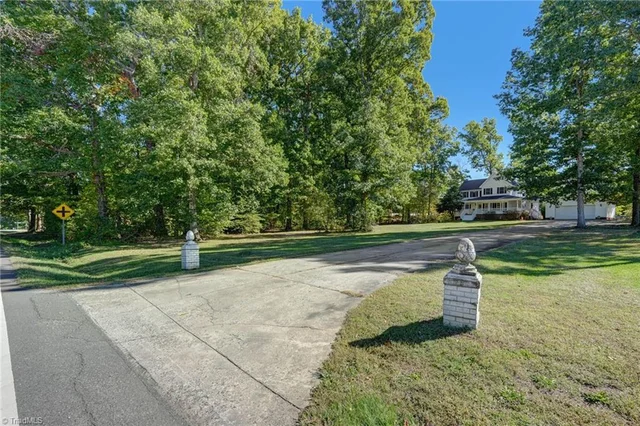 950 Nc Highway 87, photo 3 of 38