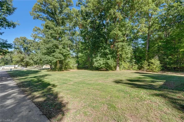 950 Nc Highway 87, photo 2 of 38