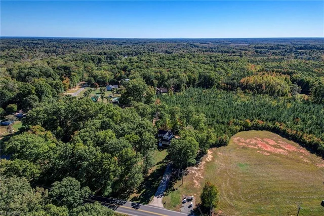 950 Nc Highway 87, photo 5 of 38