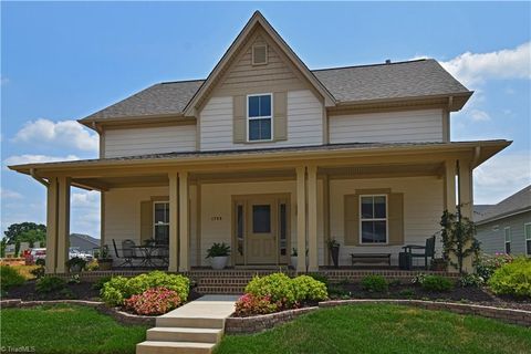 Apartment For Sale - 1628 Cross Village Avenue<br/> Forsyth County, Kernersville, NC 27284