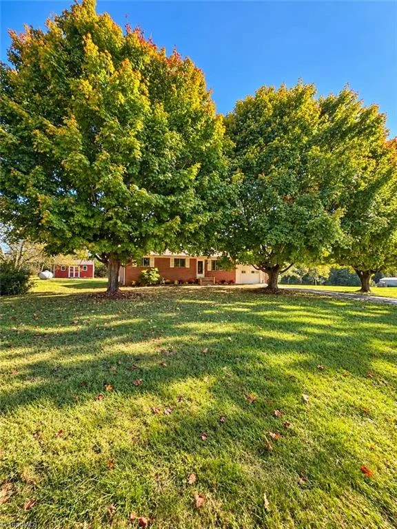 1778 Pleasant Ridge Road, photo 2 of 20