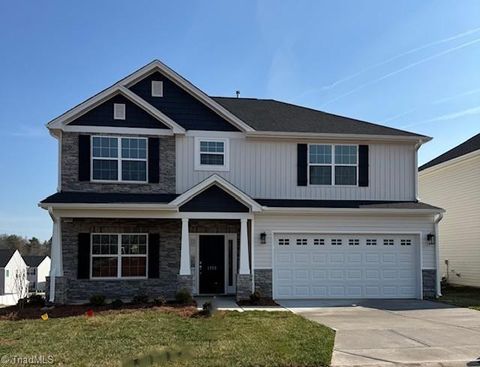 Homes For Sale - 3725 Contimental Square #371<br/> Forsyth County, Kernersville, NC 27284