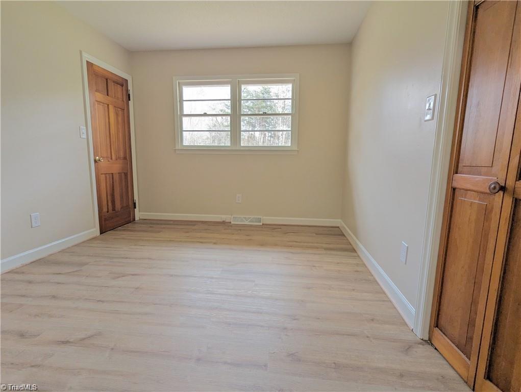 1299 N Franklin Road, Mount Airy, North Carolina image 14