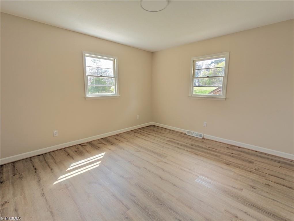 1299 N Franklin Road, Mount Airy, North Carolina image 10