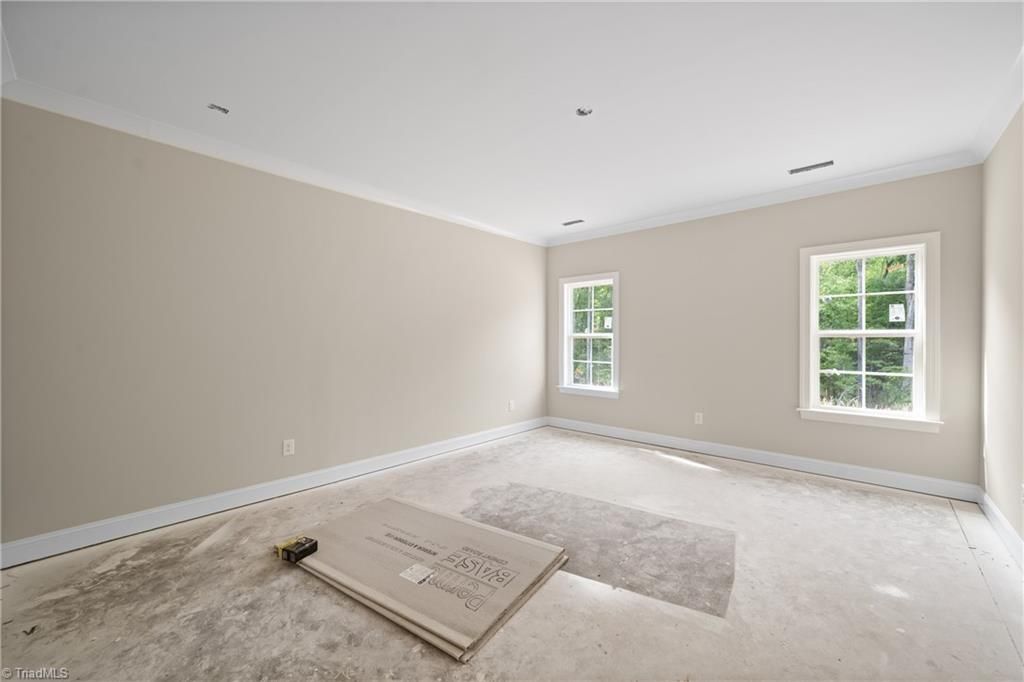 Photo of 333 Enclave Drive, Clemmons, NC 27012 (MLS # 1218298)