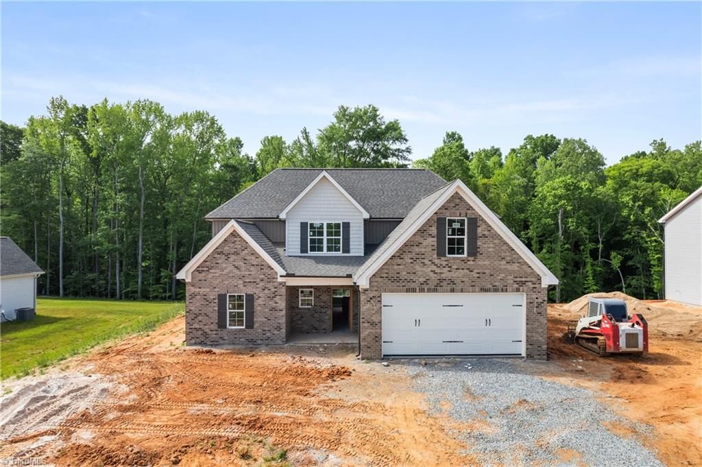 Photo of 333 Enclave Drive, Clemmons, NC 27012 (MLS # 1218298)