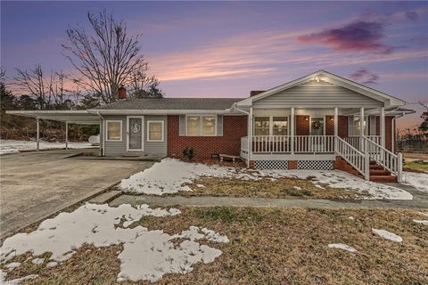 Homes For Sale - 3379 W 3rd Street<br/> Staley, NC 27355