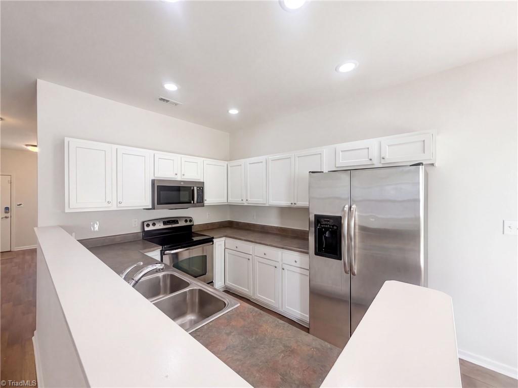 834 Central Park Avenue