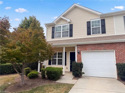 Townhouse For Sale - 834 Central Park Avenue<br/> Greensboro, NC 27407