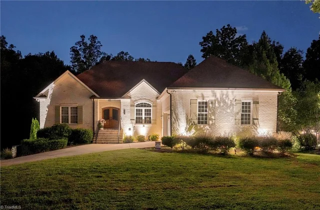 931 Golf House Road, photo 3 of 38
