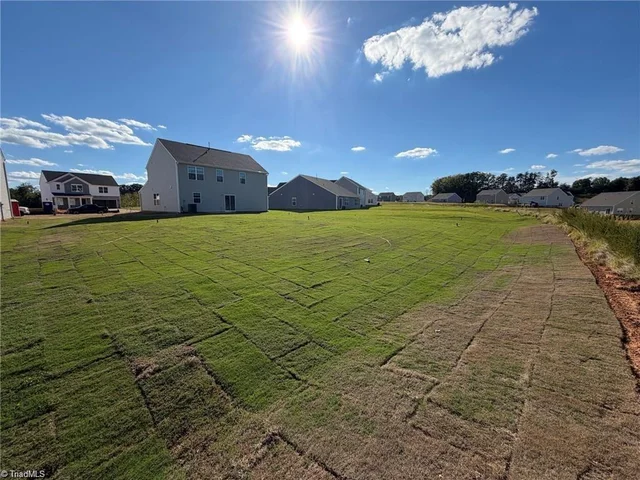 131 Primrose Street, photo 2 of 17