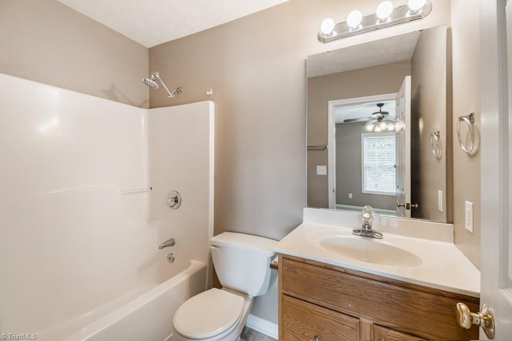 3617 Southpark Drive, High Point, North Carolina image 26