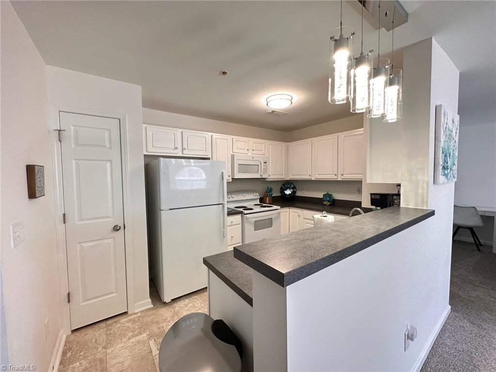 Photo 8 of 28 of 125 James Road 1C condo