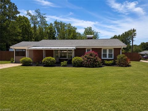 Homes For Sale - 4685 Rock Creek Road<br/> Wilkes County, Hayes, NC 28635