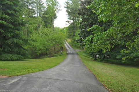 A home in Rural Hall