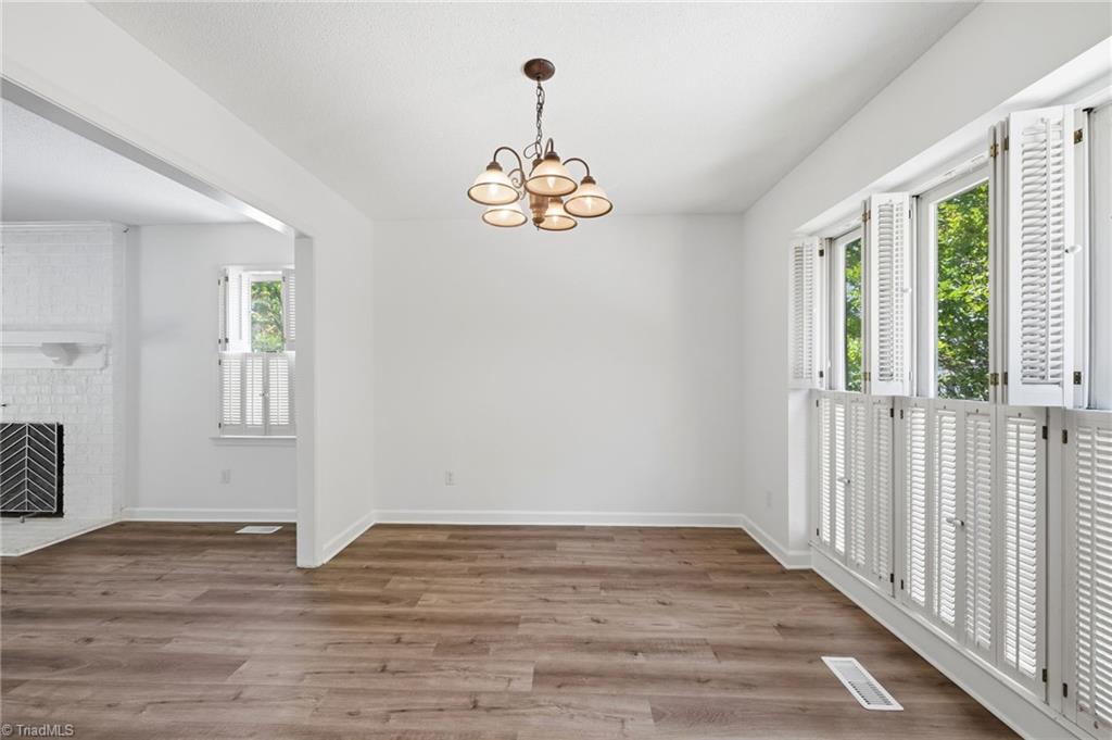 1121 Sherwood Drive 10