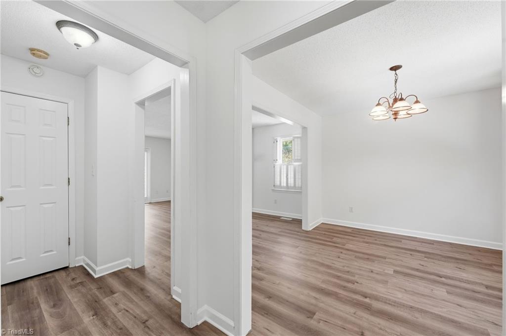 1121 Sherwood Drive 10