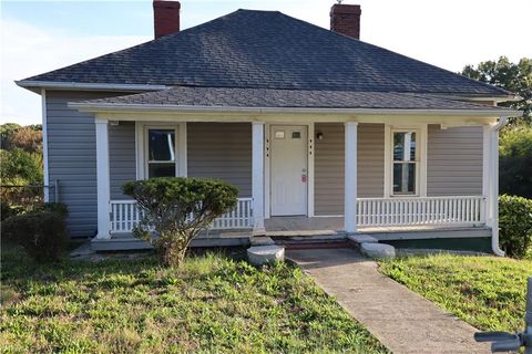 Homes For Sale - 994 Burton Street<br/> Eden, NC 27288