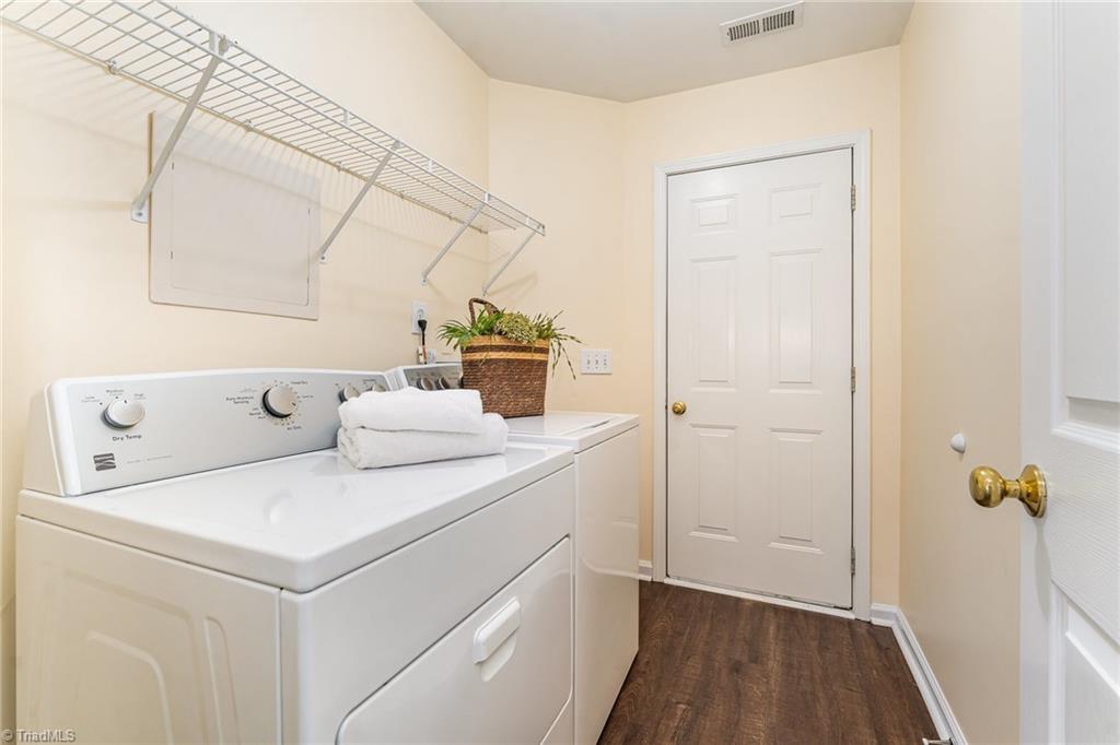 3704 Woodpark Drive, Jamestown, North Carolina image 18