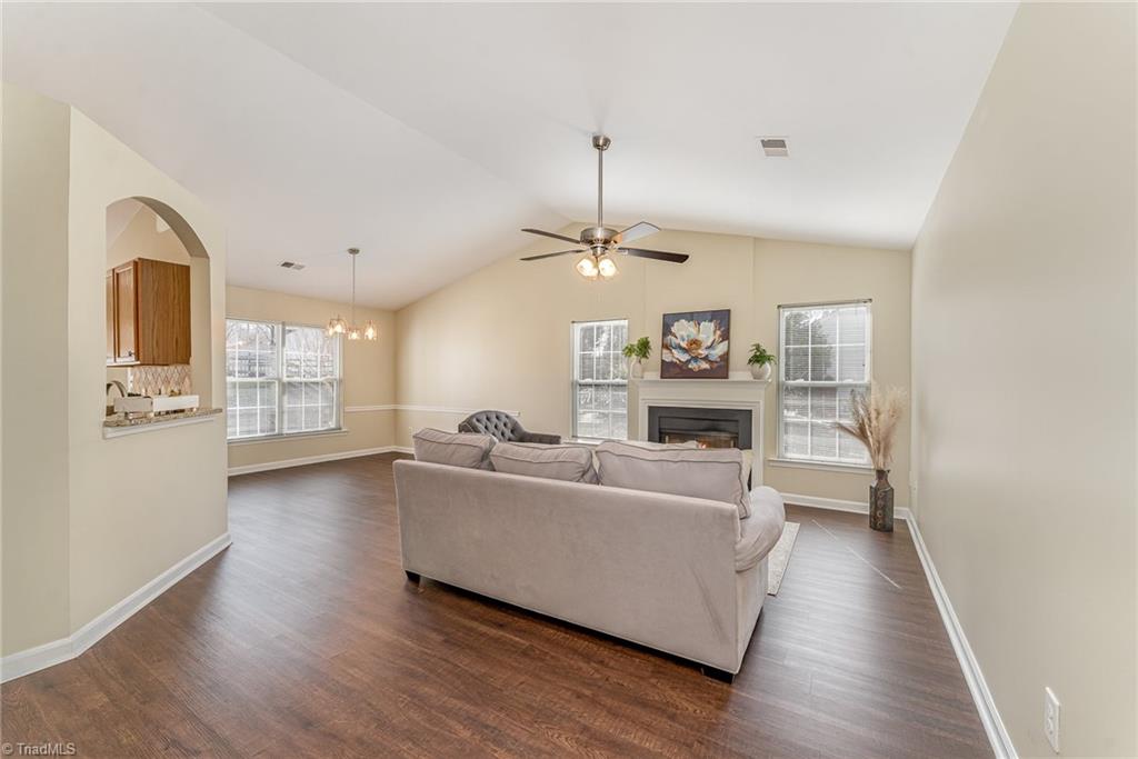 3704 Woodpark Drive, Jamestown, North Carolina image 5