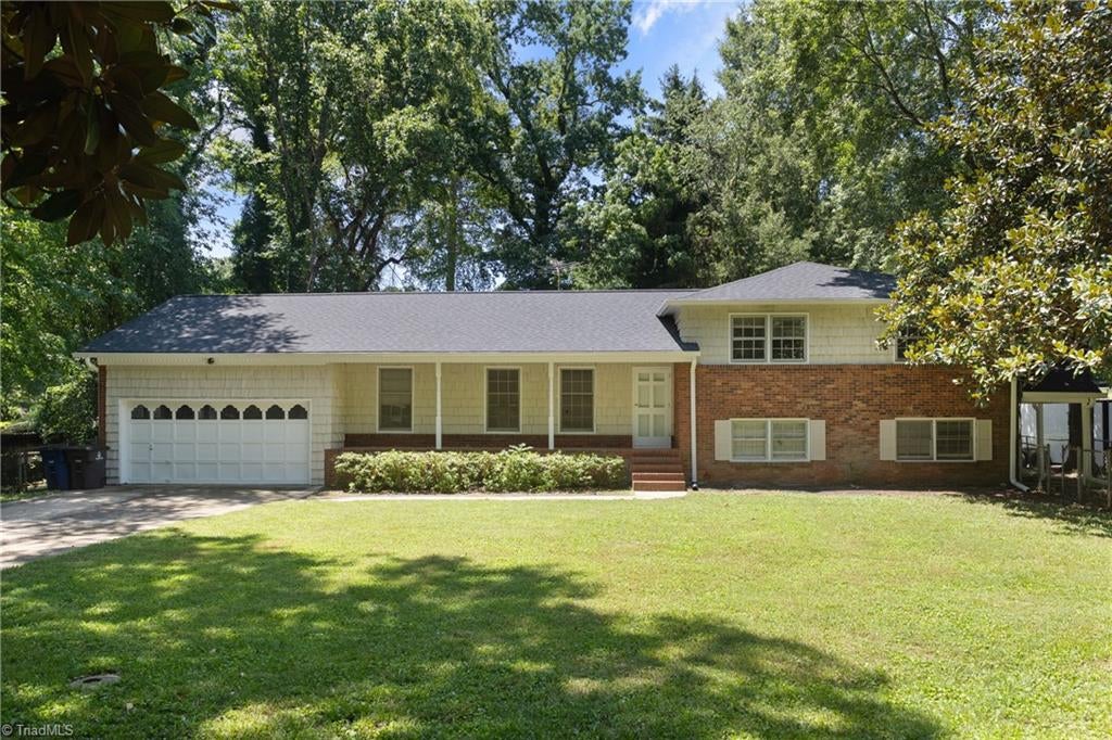 430 Flyntvalley Drive, Winston-salem, NC, 27104