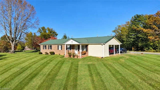 1742 Maple Grove Church Road, photo 4 of 26