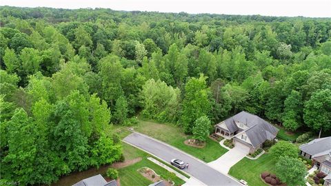 2241 Cambridge Oaks Drive High Point NC 27262
