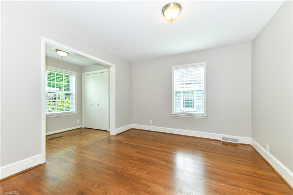 Greensboro, North Carolina 27408, United States, 4 Bedrooms Bedrooms, ,2 BathroomsBathrooms,Residential,Active,201064