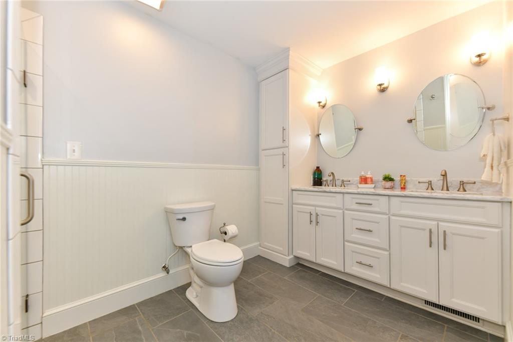 Greensboro, North Carolina 27408, United States, 4 Bedrooms Bedrooms, ,2 BathroomsBathrooms,Residential,Active,201064