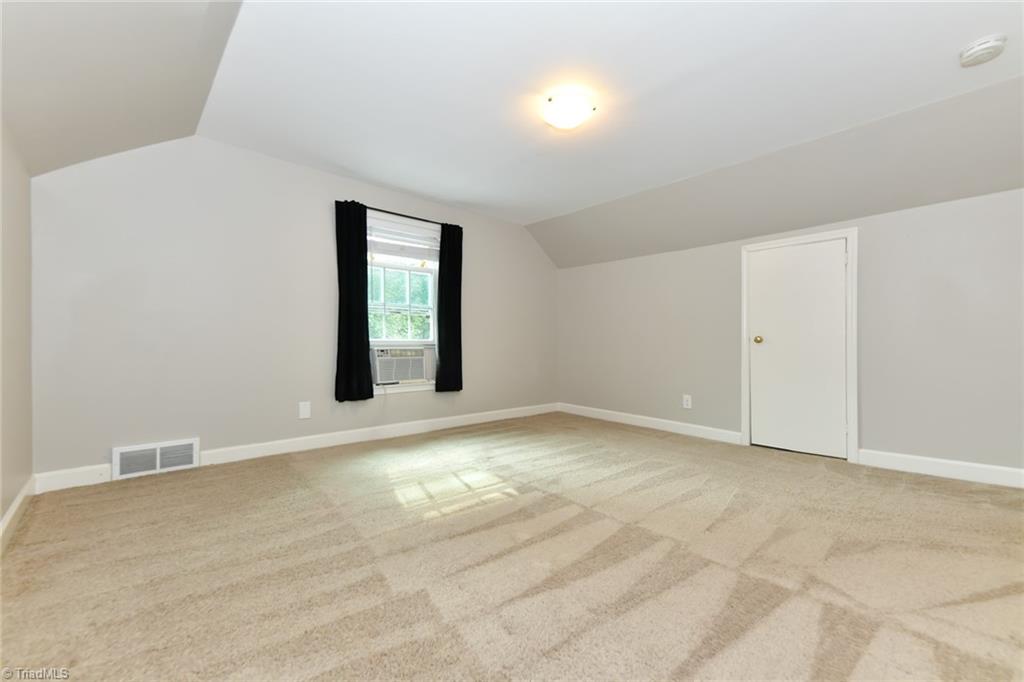 Greensboro, North Carolina 27408, United States, 4 Bedrooms Bedrooms, ,2 BathroomsBathrooms,Residential,Active,201064