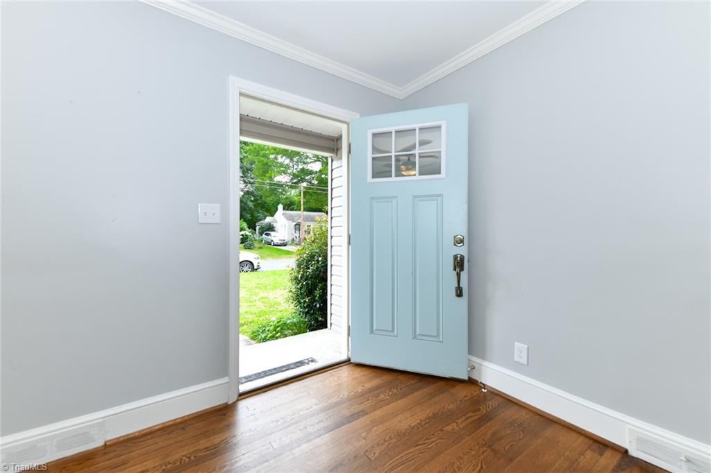 Greensboro, North Carolina 27408, United States, 4 Bedrooms Bedrooms, ,2 BathroomsBathrooms,Residential,Active,201064