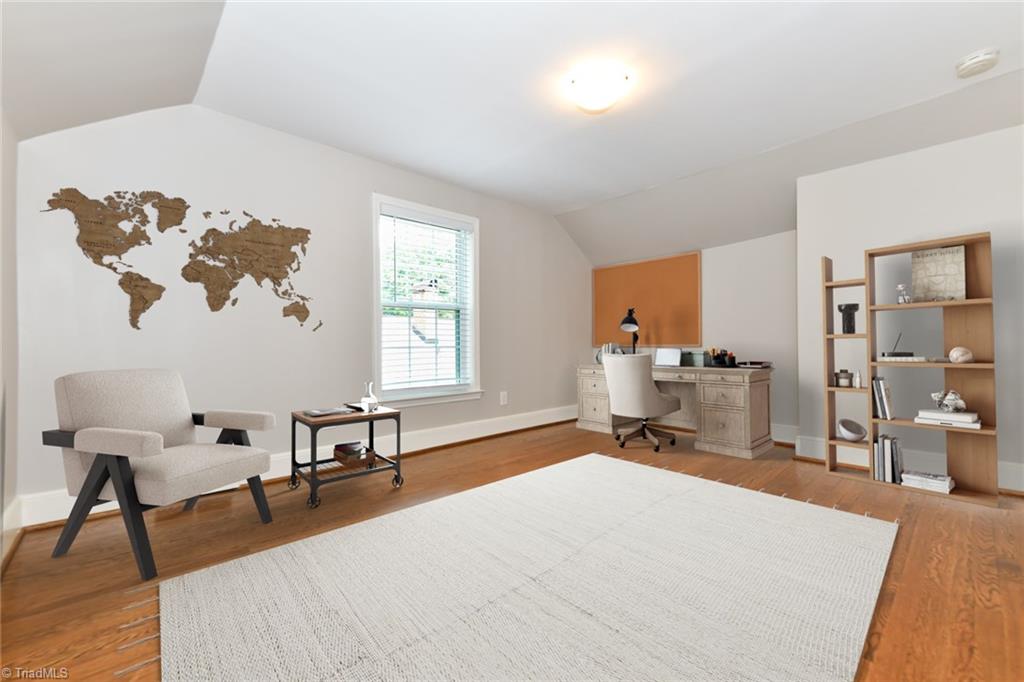 Greensboro, North Carolina 27408, United States, 4 Bedrooms Bedrooms, ,2 BathroomsBathrooms,Residential,Active,201064