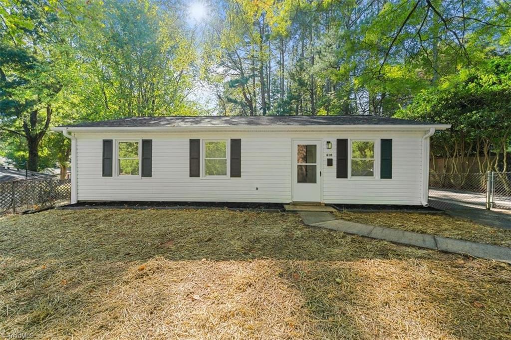 Photo of 610 Chandler Street, Winston-Salem, NC 27101 (MLS # 1238525)