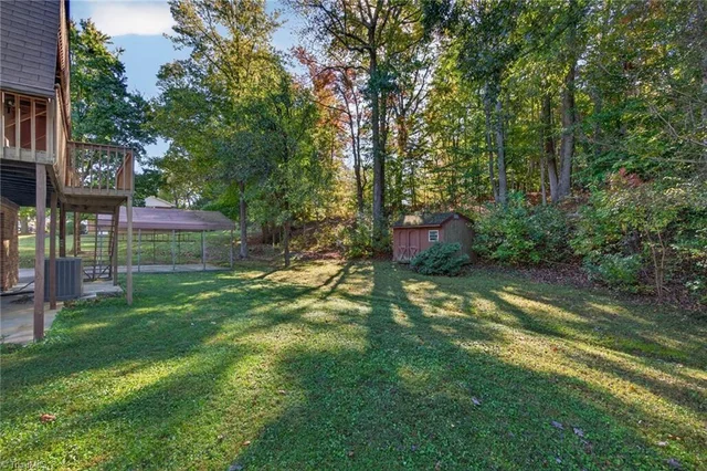 301 Fieldstone Drive, photo 3 of 30
