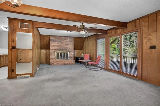 301 Fieldstone Drive, photo 5 of 30