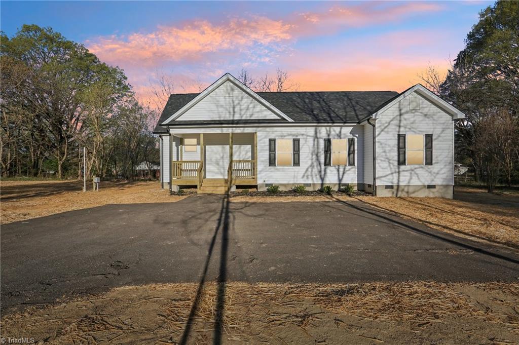 111 Faucette Avenue, Burlington, North Carolina image 3