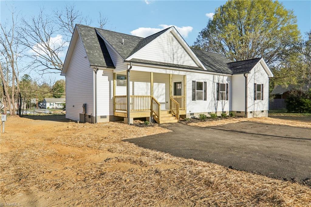 111 Faucette Avenue, Burlington, North Carolina image 1